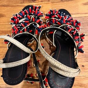 Gently worn sandals very durable and look as new. Sandals is size 6.5